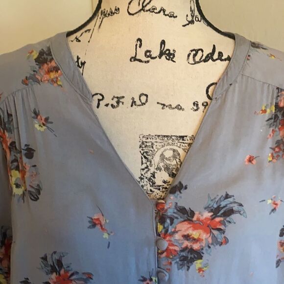 Torrid Blue Floral Design Semi Sheer High Low Top Boho Feminine - Picture 6 of 8